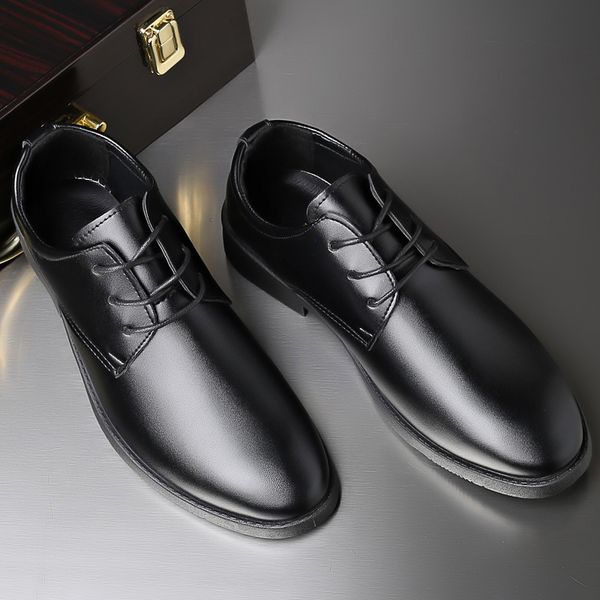 leather shoes men black brown formal business leather shoes men derby round toe lace up
leather shoes men black brown formal business leather shoes men derby round toe lace up