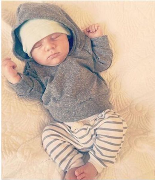 2pcs 2016 new autumn baby girl boys clothes set newborn baby boy girl warm hooded coat +pants outfits sets, White
2pcs 2016 new autumn baby girl boys clothes set newborn baby boy girl warm hooded coat +pants outfits sets, White