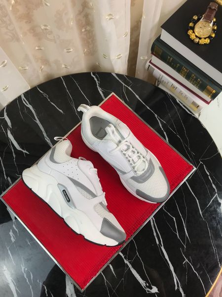 2020 new sb couple casual sneakers couple fashion sneakers luxury design breathable casual shoes
2020 new sb couple casual sneakers couple fashion sneakers luxury design breathable casual shoes
