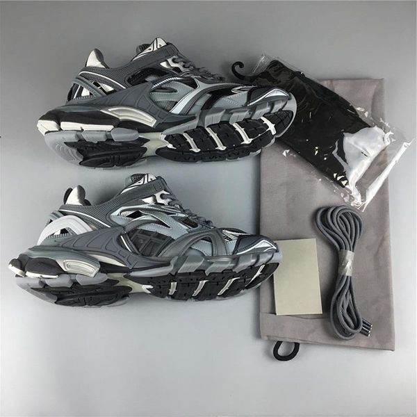 new arrival paris 4.0 track s triple s clunky sneakers grey designer update version mens women running sport sneakers
new arrival paris 4.0 track s triple s clunky sneakers grey designer update version mens women running sport sneakers