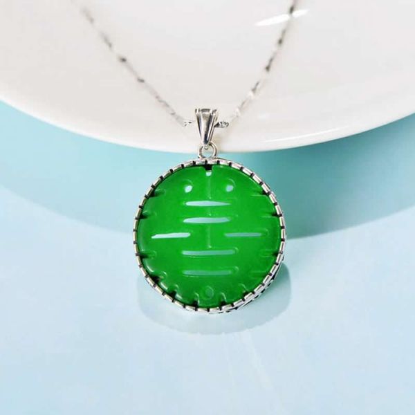 pure s925 silver necklace pendant women green jadeite round necklace pendant 
pure s925 silver necklace pendant women green jadeite round necklace pendant