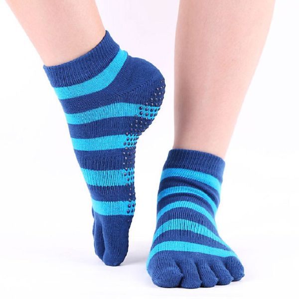 women's socks professional non-slip dispensing cotton comfortable breathable colorful stripe sock 5 fingers dispensing socks, Black
women's socks professional non-slip dispensing cotton comfortable breathable colorful stripe sock 5 fingers dispensing socks, Black