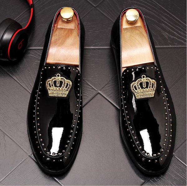new arrival men charming glitter embroidery crown flats dress loafers gentleman shoes male wedding homecoming evening groom prom, Black
new arrival men charming glitter embroidery crown flats dress loafers gentleman shoes male wedding homecoming evening groom prom, Black