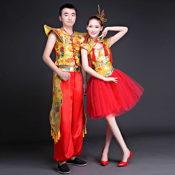 ethnic chinese style drumming costumes serving men and women modern yangko clothing drum drummer skirts, Black;red
ethnic chinese style drumming costumes serving men and women modern yangko clothing drum drummer skirts, Black;red