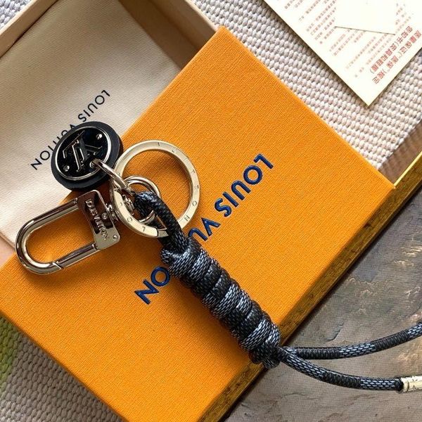 2019 brand de ign key ring chain holder bag charm keyring keychain with box
2019 brand de ign key ring chain holder bag charm keyring keychain with box