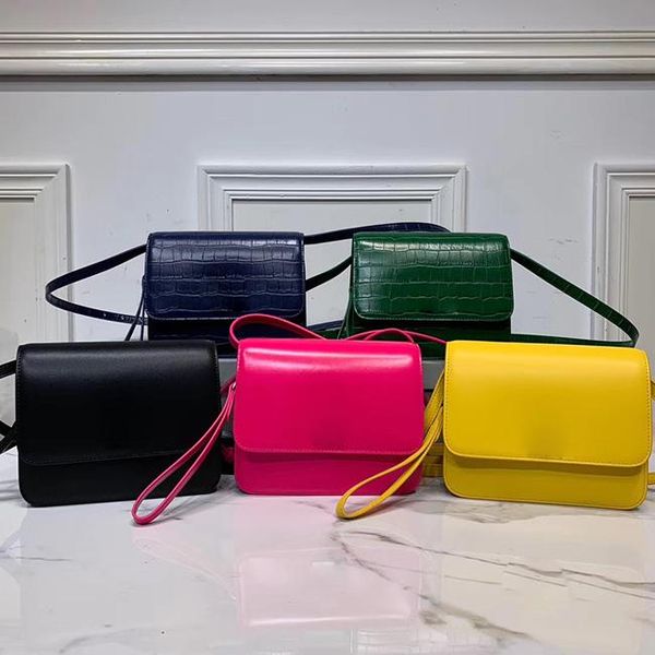 women designer handbags luxury crossbody messenger shoulder bags chain bag good quality pu leather purses ladies handbag size18cm
women designer handbags luxury crossbody messenger shoulder bags chain bag good quality pu leather purses ladies handbag size18cm
