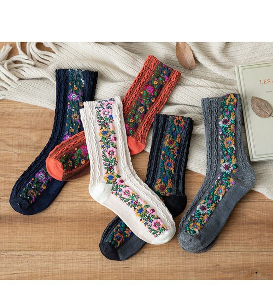 womens designer retro ethnic style pattern socks mid-length personality cotton socks girls brand sock floral print 2020 new fashion trend, Black;white
womens designer retro ethnic style pattern socks mid-length personality cotton socks girls brand sock floral print 2020 new fashion trend, Black;white