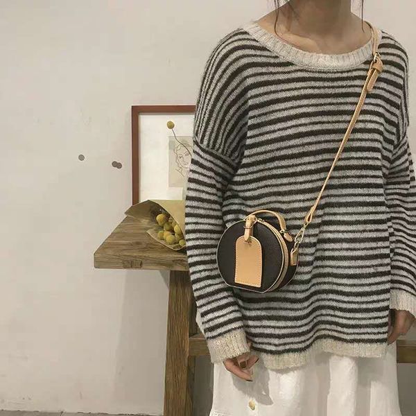 new fashion women's mini handbag leather ladies crossbody bag lady design bag with box ing
new fashion women's mini handbag leather ladies crossbody bag lady design bag with box ing
