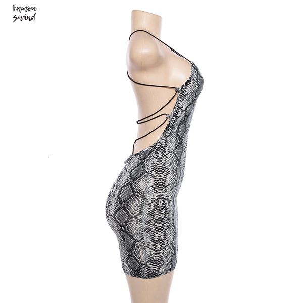сексуальное платье cross бинты backless bodycon партии женщины без рукавов холтер летнее платье snake печати короткие повседневные дизайнерс, Black;gray
сексуальное платье cross бинты backless bodycon партии женщины без рукавов холтер летнее платье snake печати короткие повседневные дизайнерс, Black;gray