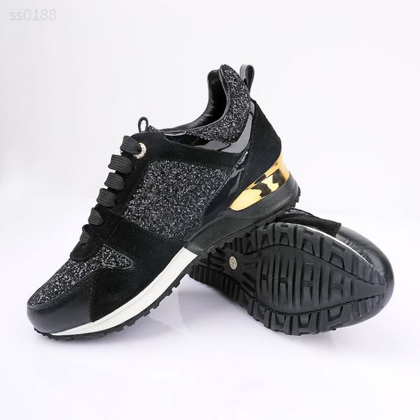 2020 classic european and american autumn and winter stitching high-grade suede sports women's shoes lace comfortable women's shoe, Black
2020 classic european and american autumn and winter stitching high-grade suede sports women's shoes lace comfortable women's shoe, Black