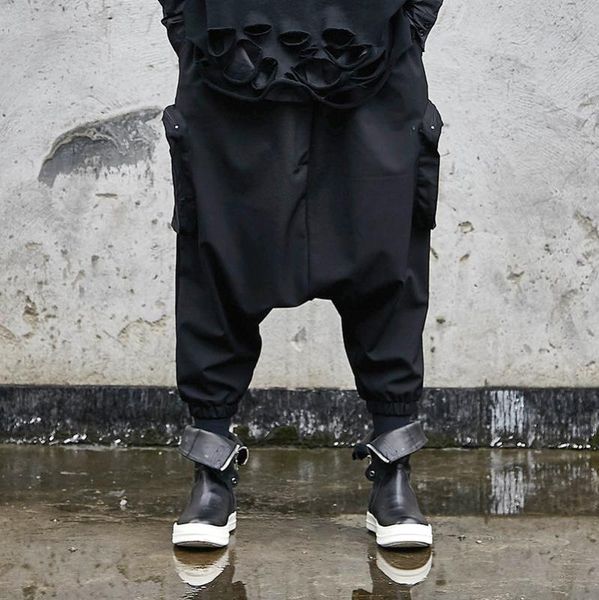 2019 new men's clothing fashion night club leisure hallen pants trendy male hairdresser loose crotch ninth pants, Black
2019 new men's clothing fashion night club leisure hallen pants trendy male hairdresser loose crotch ninth pants, Black