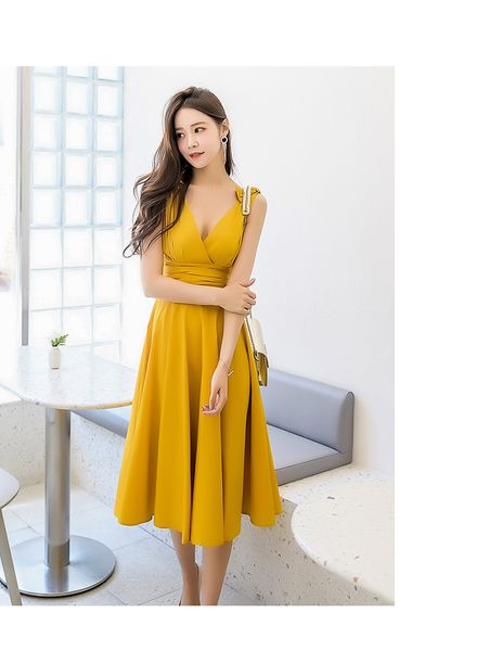 a line black long dress elegant pleated 2020 summer spring fashion waist yellow v neck printed beach women dresses, Black;gray
a line black long dress elegant pleated 2020 summer spring fashion waist yellow v neck printed beach women dresses, Black;gray