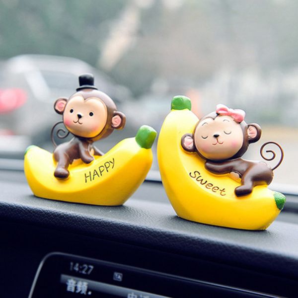 resin love craft car ornament cute monkey cartoon gift office valentine's day home interior birthday dashboard decoration
resin love craft car ornament cute monkey cartoon gift office valentine's day home interior birthday dashboard decoration