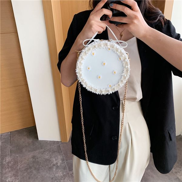 2020 new women's shoulder bag korean version of the foreign chain shoulder messenger bag fashion girl portable small round
2020 new women's shoulder bag korean version of the foreign chain shoulder messenger bag fashion girl portable small round