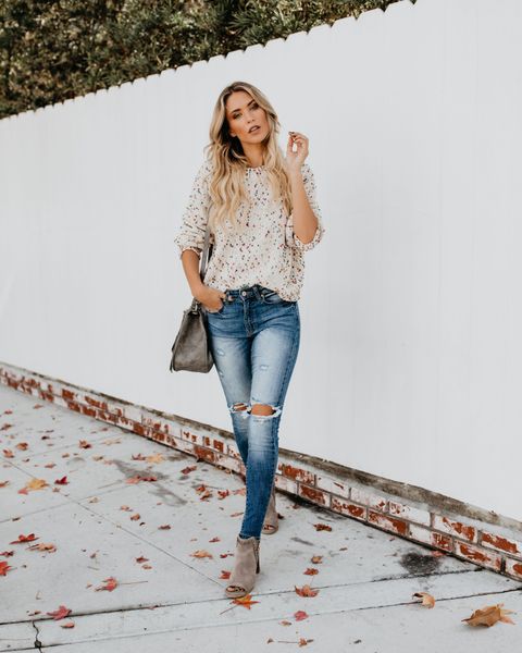 2020 new autumn and winter long sleeve slim round neck pullover knitwear woman fashion avant-garde, White;black
2020 new autumn and winter long sleeve slim round neck pullover knitwear woman fashion avant-garde, White;black