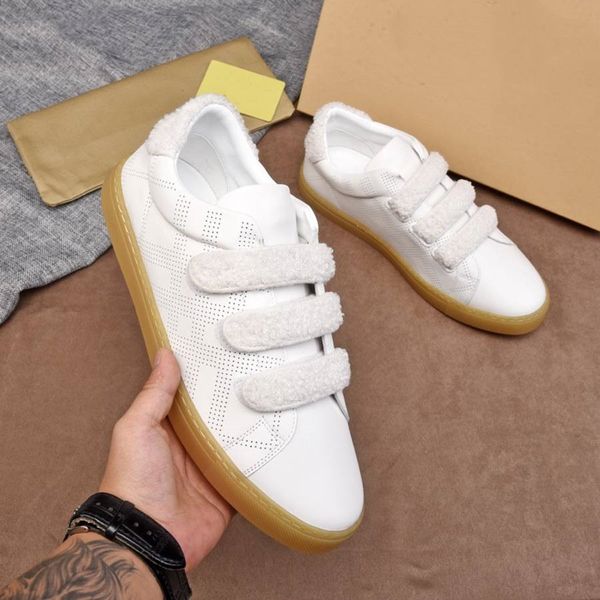 luxury triple designer shoes platform air fur shoes men/women sandals white/black shoes sneakers fast shipping
luxury triple designer shoes platform air fur shoes men/women sandals white/black shoes sneakers fast shipping