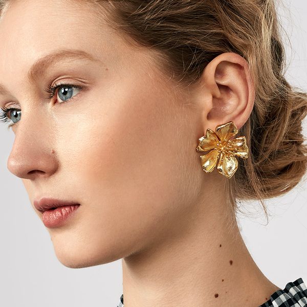 dvacaman big gold color metal flower stud earrings for women trendy champagne crystal statement earrings pendients jewelry ac53, Golden;silver
dvacaman big gold color metal flower stud earrings for women trendy champagne crystal statement earrings pendients jewelry ac53, Golden;silver