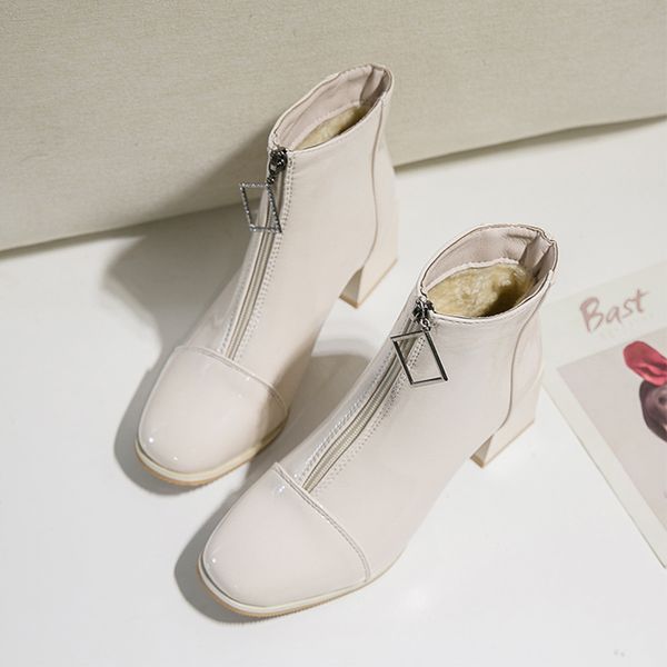 bling white boots 2019 new winter boots women shoes high heels black leather ankle brand warm suede fur 
bling white boots 2019 new winter boots women shoes high heels black leather ankle brand warm suede fur