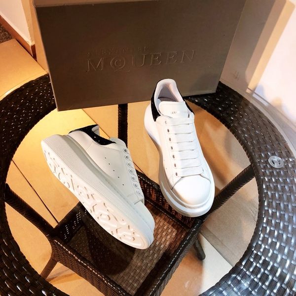 2020 new ww couple platform shoes men casual sports ladies casual platform sports shoes
2020 new ww couple platform shoes men casual sports ladies casual platform sports shoes
