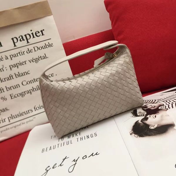7 stars amazing quality wholesale classic elegant italy original cowhide real leather crochet shoulder bags luxury handbag mini party bag 21
7 stars amazing quality wholesale classic elegant italy original cowhide real leather crochet shoulder bags luxury handbag mini party bag 21