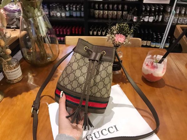 Mini hot sale designer handbags brand package personalized designer hand woven handle diagonal bags Drawstring bag
Mini hot sale designer handbags brand package personalized designer hand woven handle diagonal bags Drawstring bag