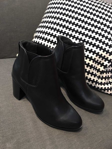 new 2019 botas mujer fashion women boots square heel platforms zapatos de mujer genuine leather thigh high pump motorcycle boots, Black
new 2019 botas mujer fashion women boots square heel platforms zapatos de mujer genuine leather thigh high pump motorcycle boots, Black