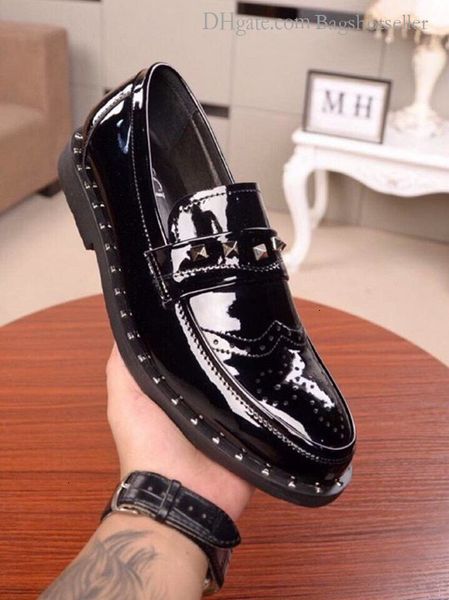 men casual shoes fashion new sneakers comfort male footwear youth platform trainers wan1, Black;red
men casual shoes fashion new sneakers comfort male footwear youth platform trainers wan1, Black;red