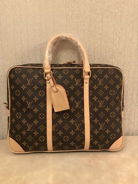 wholesale new orignal men's and women's messenger bag pu fashion computer bag presbyopic shoulder bag
wholesale new orignal men's and women's messenger bag pu fashion computer bag presbyopic shoulder bag
