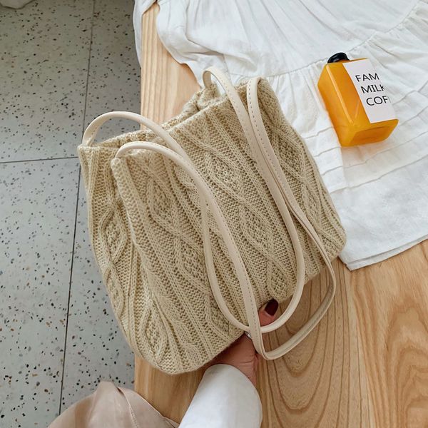 spring ins super fire casual tide bag female 2020 new korean fashion code all-match one-shoulder sling buet bag
spring ins super fire casual tide bag female 2020 new korean fashion code all-match one-shoulder sling buet bag