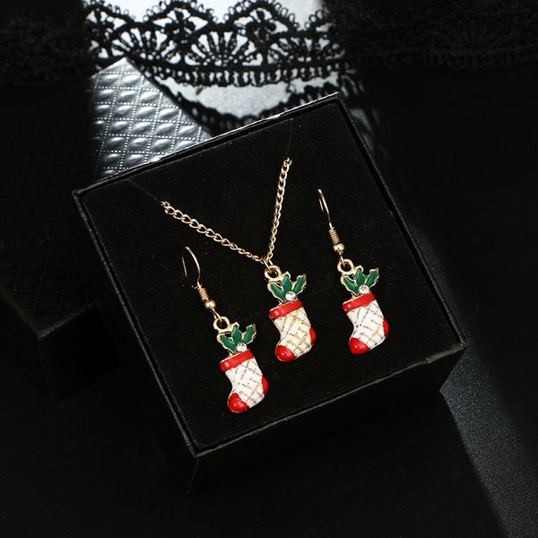 christmas gift jewelry sets gift santa claus boots with crystal and green leaf necklace and earrings, Silver
christmas gift jewelry sets gift santa claus boots with crystal and green leaf necklace and earrings, Silver