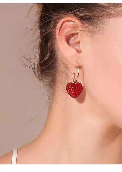 fashion- zircon bright red love earrings have an elegant and charming temperament, Golden;silver
fashion- zircon bright red love earrings have an elegant and charming temperament, Golden;silver