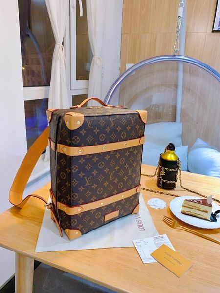 chic designer backpack fashion letter print fashion designer backpack modern designer tote bag
chic designer backpack fashion letter print fashion designer backpack modern designer tote bag
