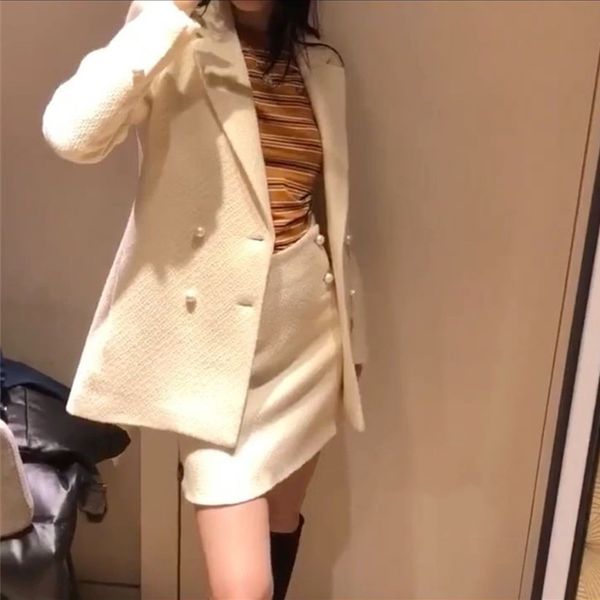 pearl button blazer wool suit jacket autumn winter office lady double breasted jacket, White;black
pearl button blazer wool suit jacket autumn winter office lady double breasted jacket, White;black