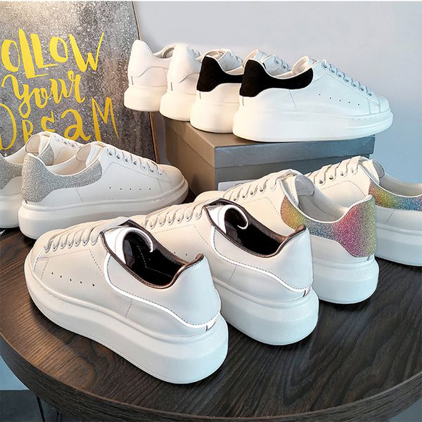 alexander 2019 luxury designer 3m reflective men casual shoes triple white black mens womens fashion sneakers party runner sneakers 35-44, White;red
alexander 2019 luxury designer 3m reflective men casual shoes triple white black mens womens fashion sneakers party runner sneakers 35-44, White;red
