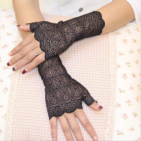 fashion summer female half finger sunscreen short lace glove women driving fingerless black short sun protection glove g173, Blue;gray
fashion summer female half finger sunscreen short lace glove women driving fingerless black short sun protection glove g173, Blue;gray