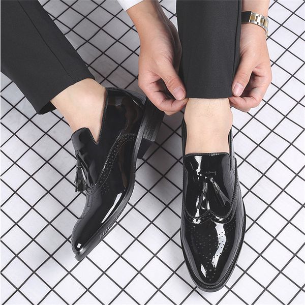 dress shoes fall/winter 2021 men's glossy business fashionable comfortable plus size leather, Black
dress shoes fall/winter 2021 men's glossy business fashionable comfortable plus size leather, Black