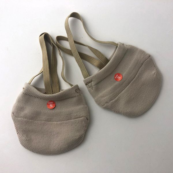 rhythmic gymnastics shoes soft half socks knitted roupa ginastica professional competition sole shoes protect elastic skin color
rhythmic gymnastics shoes soft half socks knitted roupa ginastica professional competition sole shoes protect elastic skin color