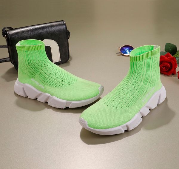 2020 new ai luxury designer couple stretch socks sneakers couple socks casual shoes high quality
2020 new ai luxury designer couple stretch socks sneakers couple socks casual shoes high quality