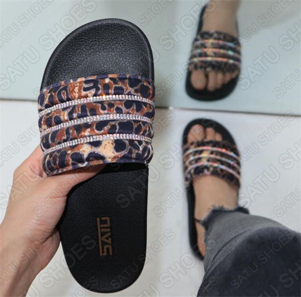 new women slippers 2020 summer open toe shoes woman fashion crystal bling flat sandals ladies outside casual soft slides female, Black
new women slippers 2020 summer open toe shoes woman fashion crystal bling flat sandals ladies outside casual soft slides female, Black