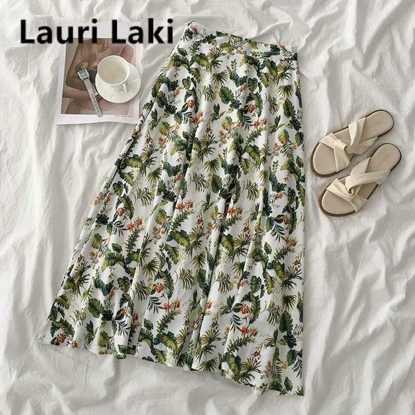 a-line long skirt women plus size vintage elegant floral boho pleated skirt holiday summer 2020 high waist chic, Black
a-line long skirt women plus size vintage elegant floral boho pleated skirt holiday summer 2020 high waist chic, Black