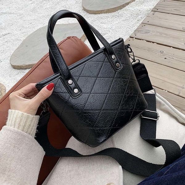 small solid color plaid pu leather bucket bags for women 2019 shoulder bag simple messenger female handbags totes bag
small solid color plaid pu leather bucket bags for women 2019 shoulder bag simple messenger female handbags totes bag