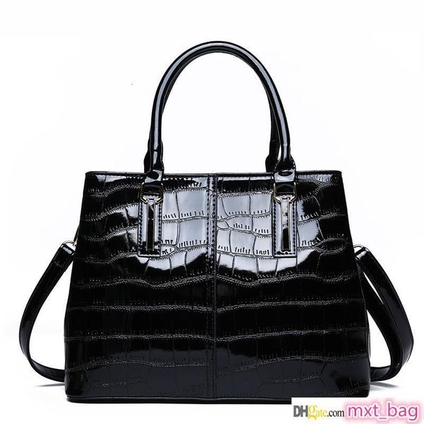 women bag oil wax women s leather handbags luxury lady hand bags female messenger bag big casual totes sac bols large capacity
women bag oil wax women s leather handbags luxury lady hand bags female messenger bag big casual totes sac bols large capacity