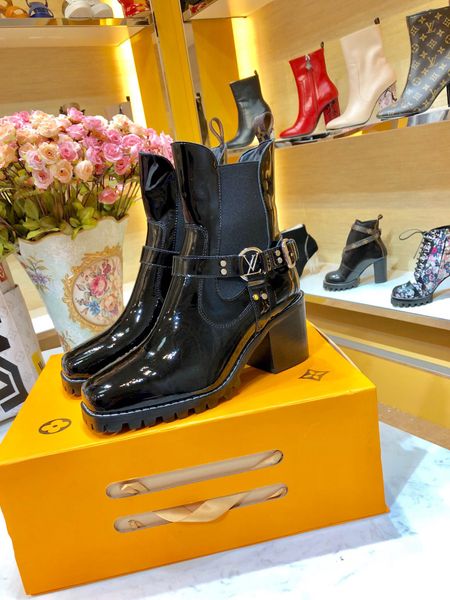 the lastest fashion luxury 50ss boots womens shoes brand half ankle boot lady designerss genuine leather dress boots casual with box, Black
the lastest fashion luxury 50ss boots womens shoes brand half ankle boot lady designerss genuine leather dress boots casual with box, Black