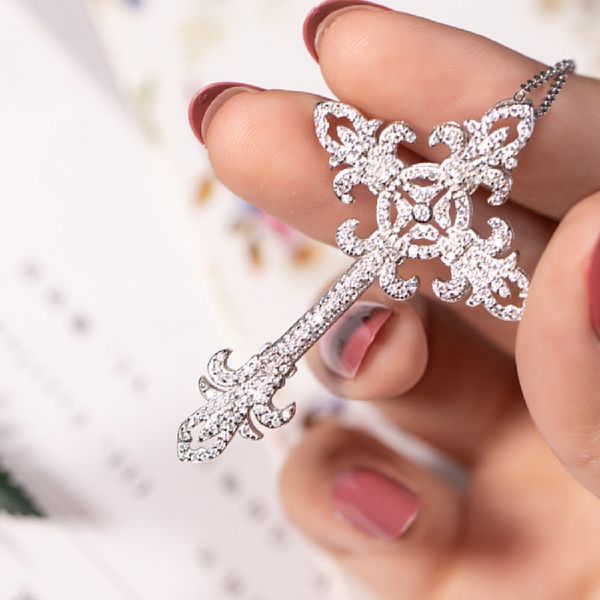 brand 925 silver diamond painting full exquisite palace cross pendant necklace for women men crucifix charm luxury jewelry
brand 925 silver diamond painting full exquisite palace cross pendant necklace for women men crucifix charm luxury jewelry