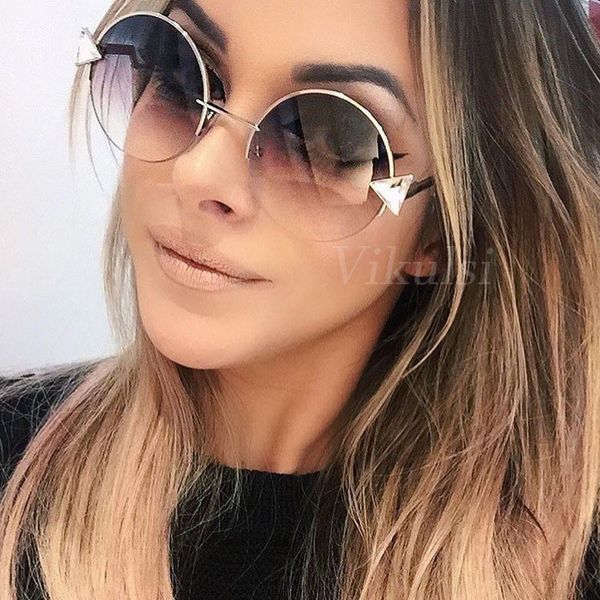 brand designer oversized round sunglasses women 2017 oculos shade frame retro arrow mirror sun glasses gafas de sol mujer uv400 mx200619, White;black
brand designer oversized round sunglasses women 2017 oculos shade frame retro arrow mirror sun glasses gafas de sol mujer uv400 mx200619, White;black