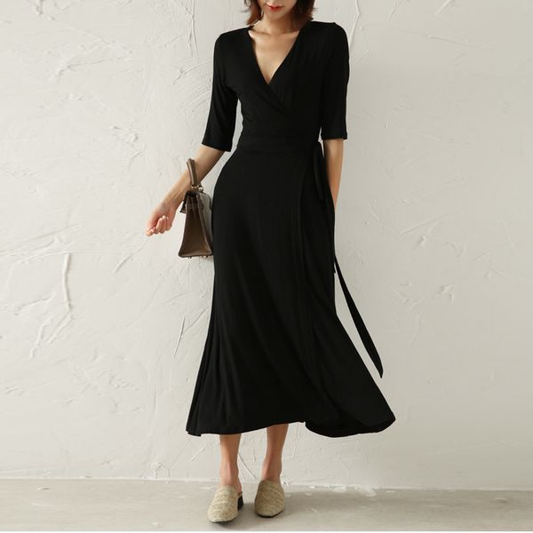 2020 summer new women wrap dress two ways of wearing casual beach black lady belted long dresses streetwear, White;black
2020 summer new women wrap dress two ways of wearing casual beach black lady belted long dresses streetwear, White;black
