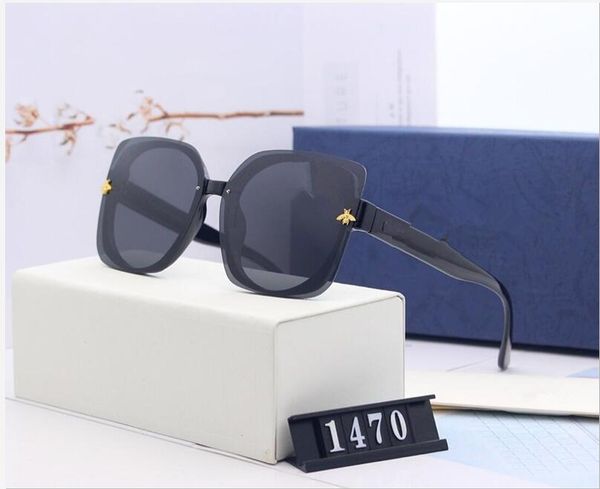high qualit fashion men's and women's designer sunglasses with box square metal plate combination 20 frame uv400 with frame, Black
high qualit fashion men's and women's designer sunglasses with box square metal plate combination 20 frame uv400 with frame, Black