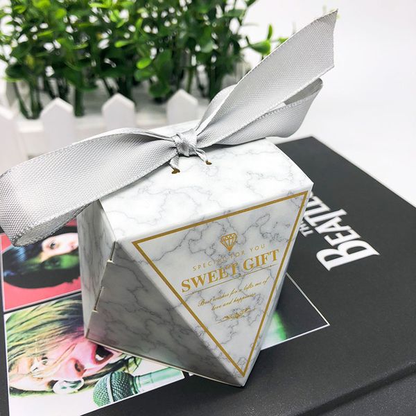 50pcs/lot craft paper cake box wedding favors candy gift boxes packaging box for wedding event & engagement supplies
50pcs/lot craft paper cake box wedding favors candy gift boxes packaging box for wedding event & engagement supplies