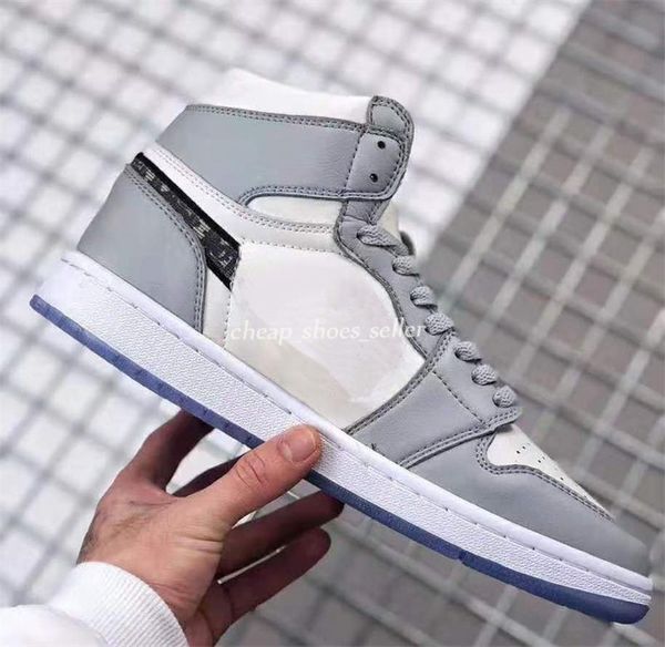 2020 new air sneaker retros 1 1s mens basketball shoes high og men womens designer shoes sports mid luxury fashion trainers flowers sneakers, White;red
2020 new air sneaker retros 1 1s mens basketball shoes high og men womens designer shoes sports mid luxury fashion trainers flowers sneakers, White;red