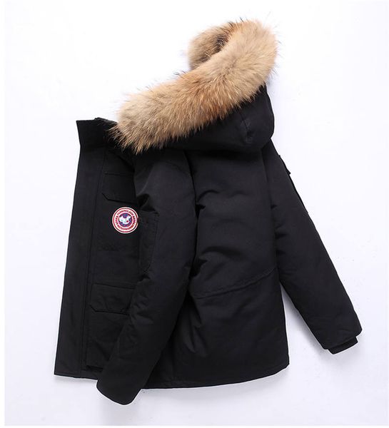 Men winter down jacket de igner hooded fleece anti cold thick outerwear olid color brand new men calual greatcoat 
Men winter down jacket de igner hooded fleece anti cold thick outerwear olid color brand new men calual greatcoat